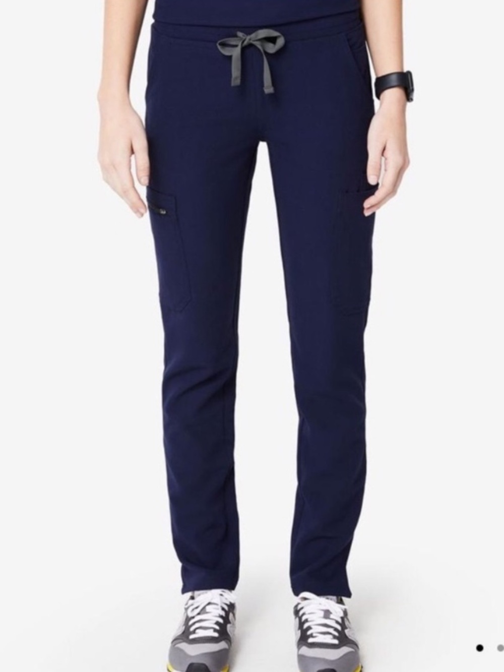 FIGS Women’s Scrub Pant in Navy Size Small/P (Petite)